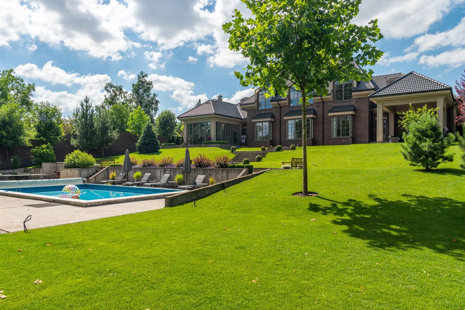 How to Prepare Your Lawn for Overseeding